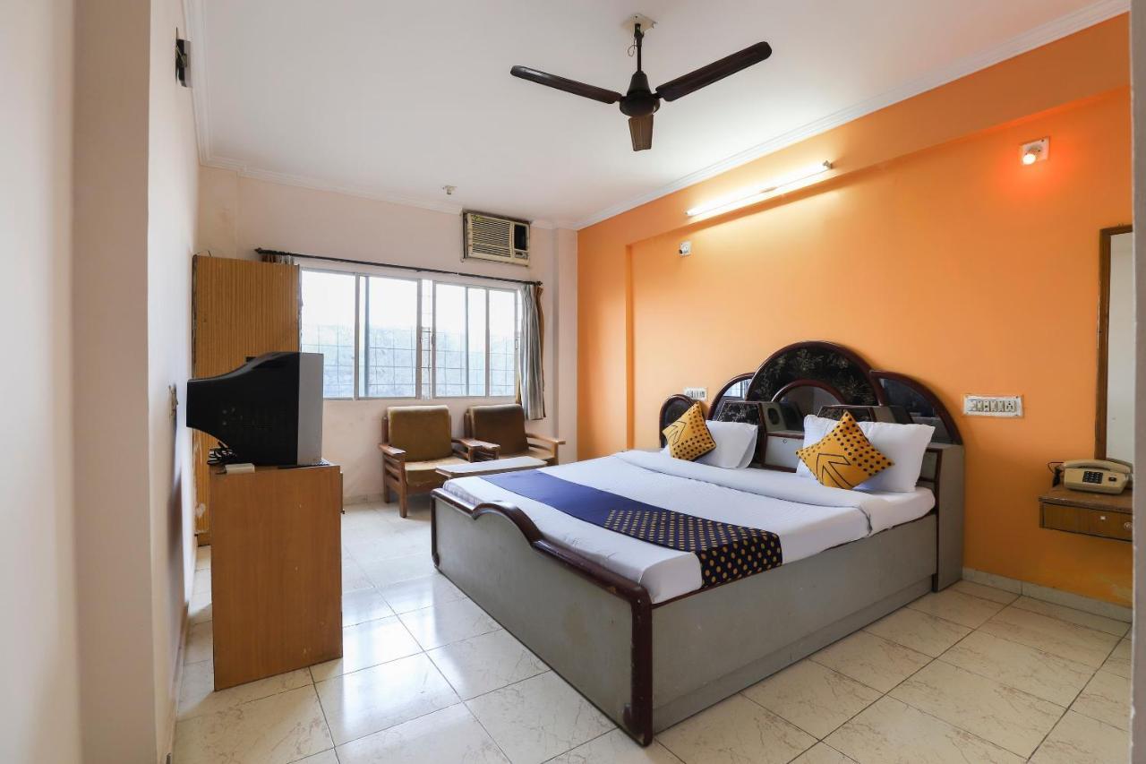 Spot On Hotel Shyam Inn Hālol Exterior foto
