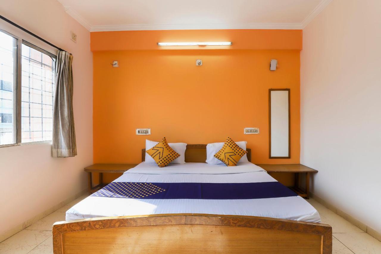 Spot On Hotel Shyam Inn Hālol Exterior foto