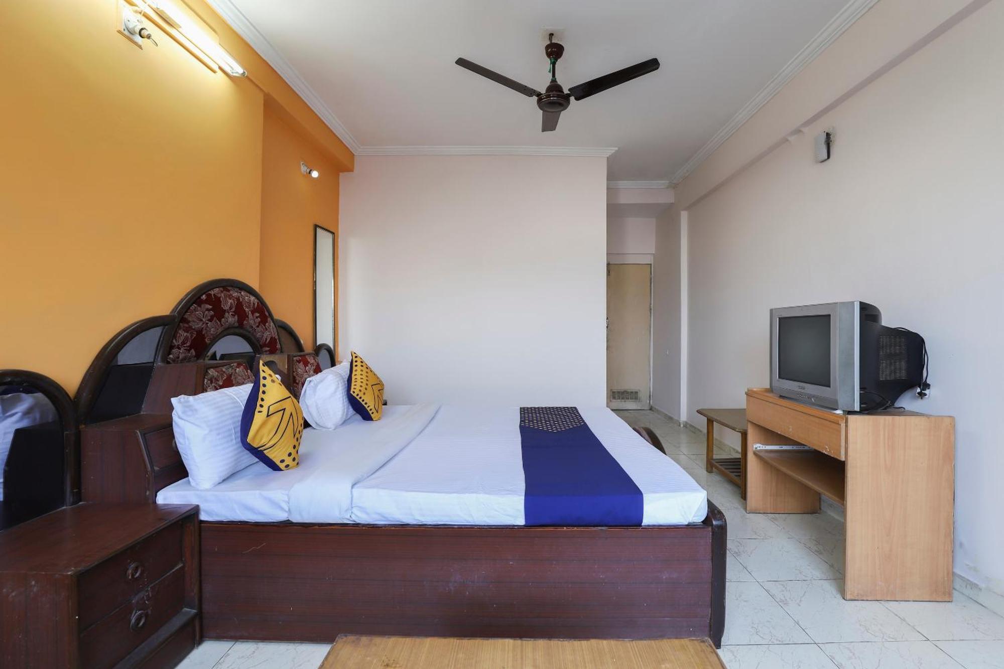 Spot On Hotel Shyam Inn Hālol Exterior foto