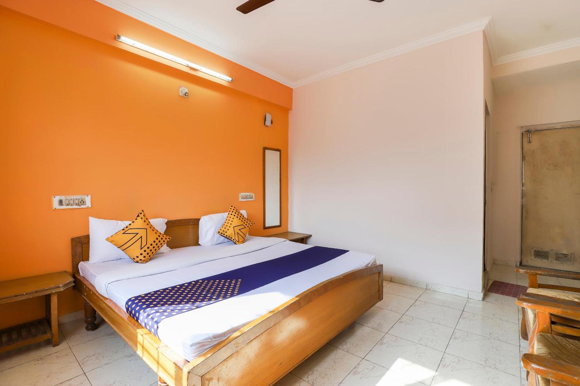 Spot On Hotel Shyam Inn Hālol Exterior foto