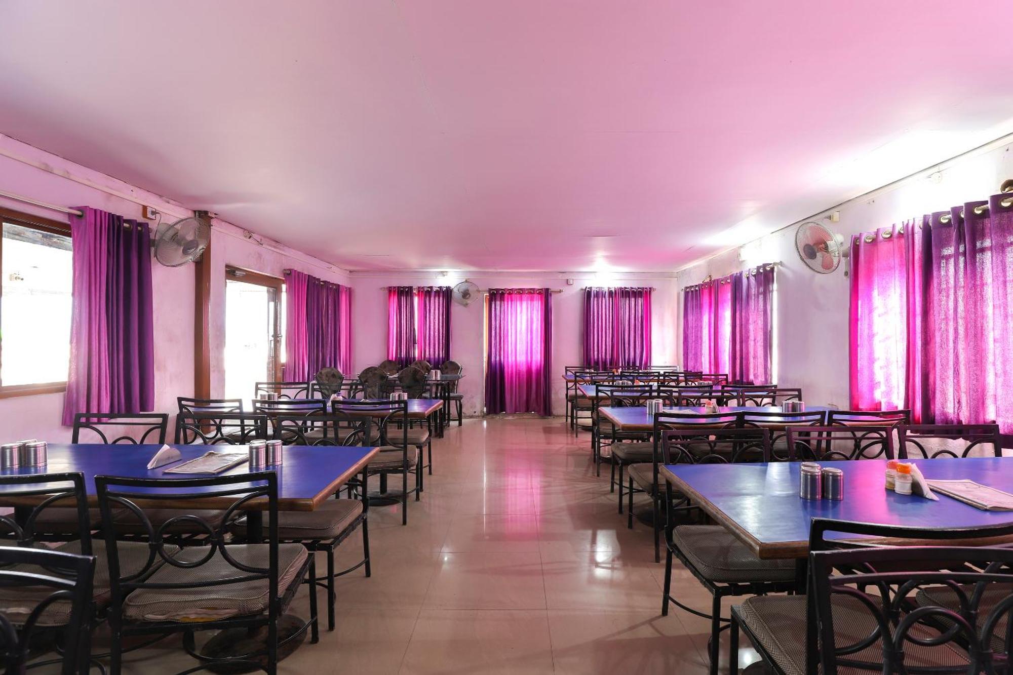 Spot On Hotel Shyam Inn Hālol Exterior foto
